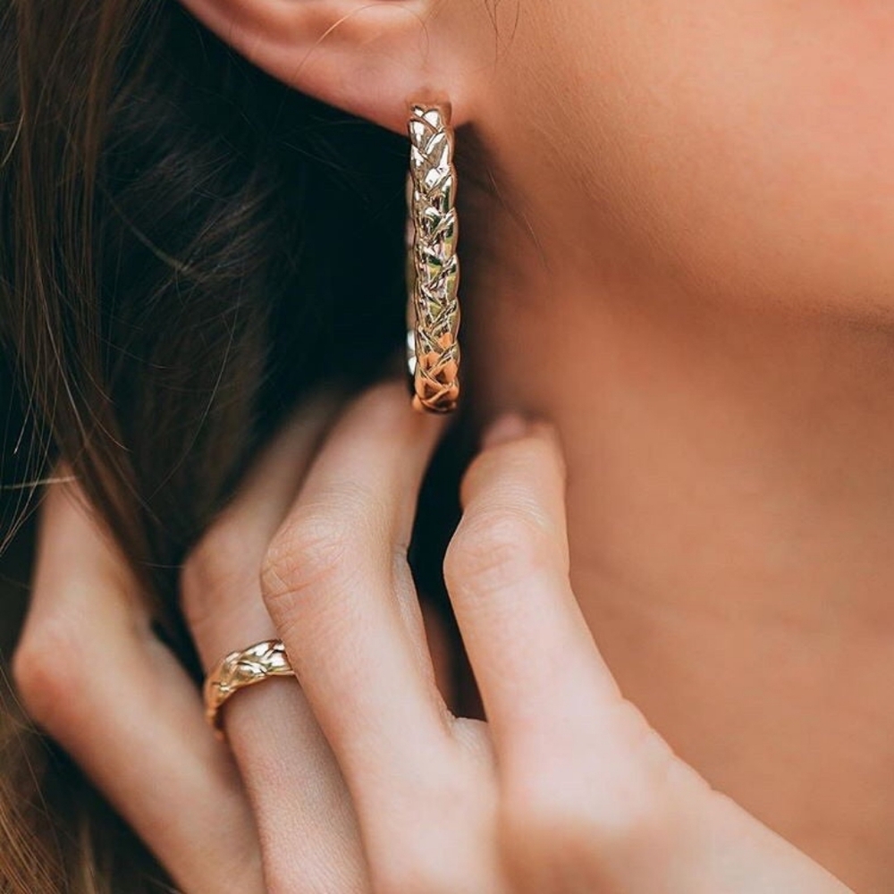 Melanie Auld Textured Oval Hoops